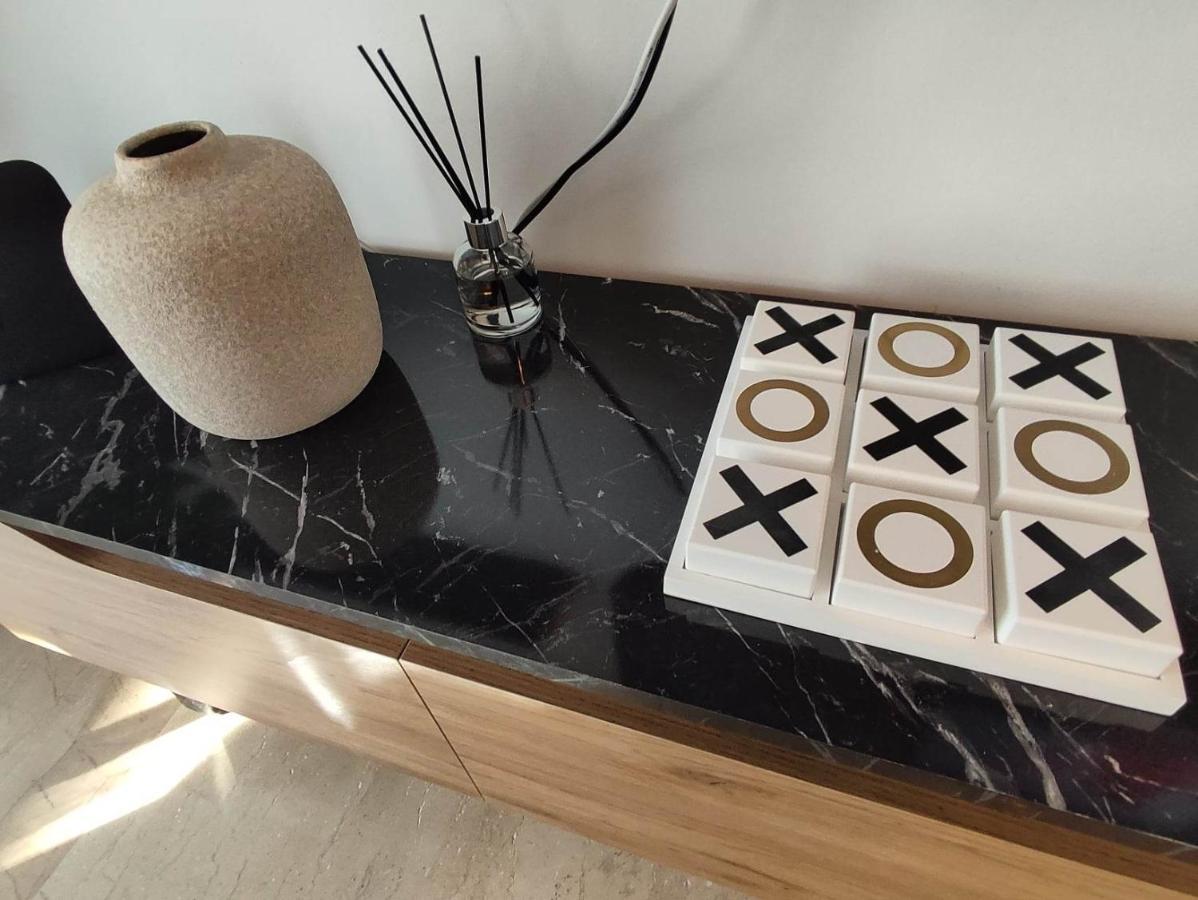 סלוניקי Haris Modern Apt. Near The Sea מראה חיצוני תמונה
